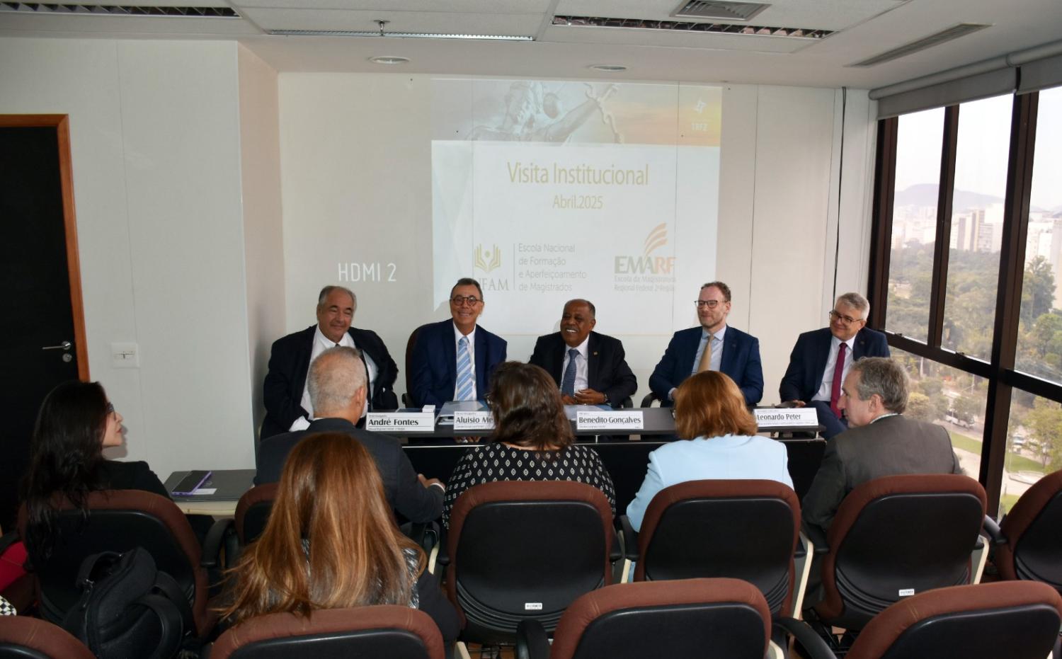 Visita Benedito Gonçalves a Emarf