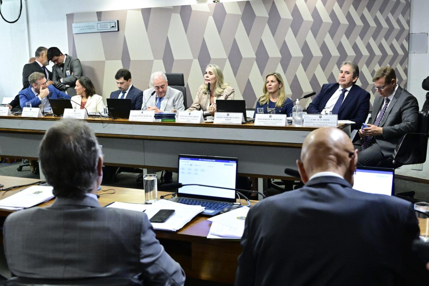 Novos conselheiros do CNJ aprovados pelo Plenário do Senado, durante sabatina na CCJ em 15/4. Foto: Geraldo Magela/Agência Senado 