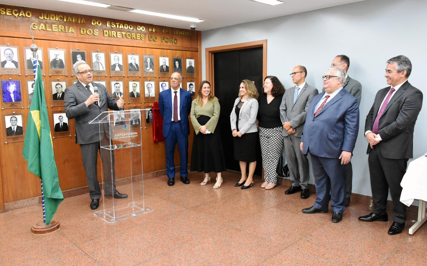 Presidente do TRF2 discursa