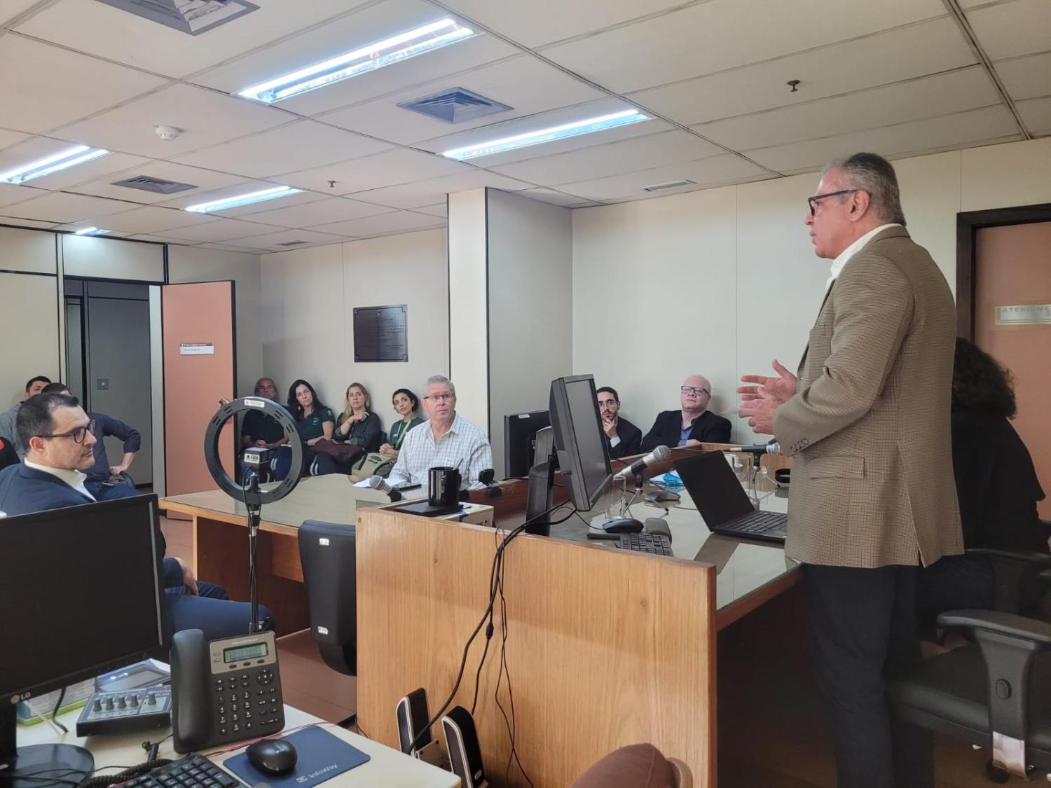 Comissão de Soluções Fundiárias do TRF2 faz visita técnica