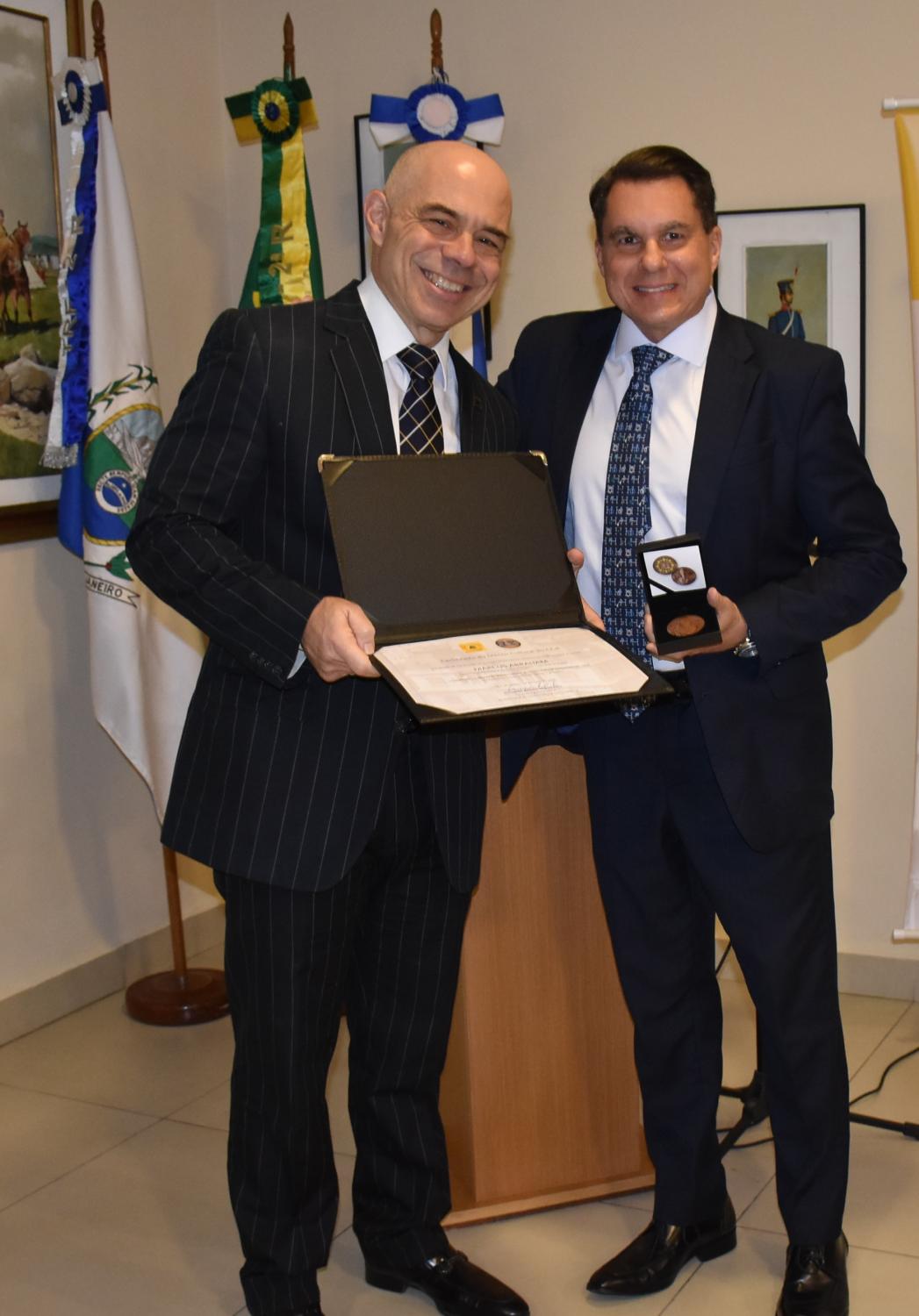 Desembargador Federal Theophilo Miguel e Vice-Presidente do TRF2, Desembargador Federal Marcus Abraham