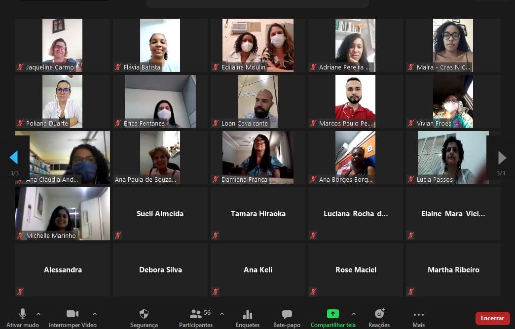 Foto dos participantes da palestra