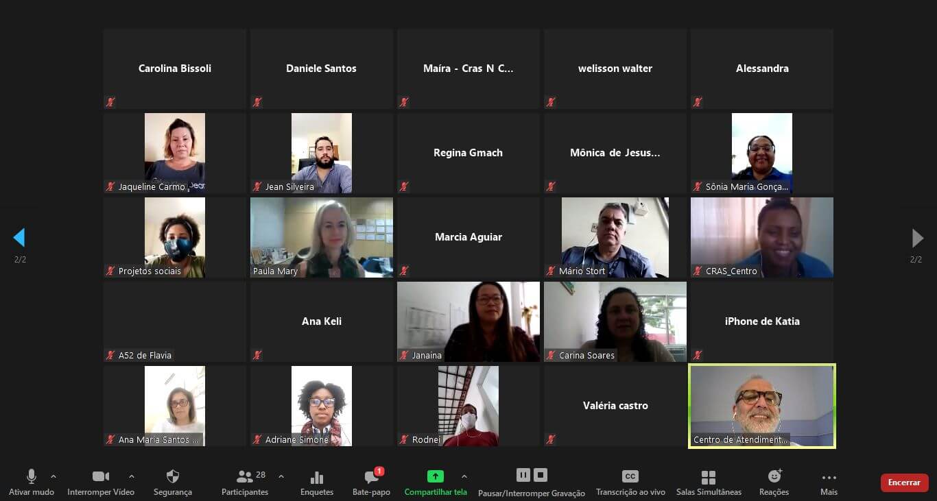 Foto dos participantes da palestra