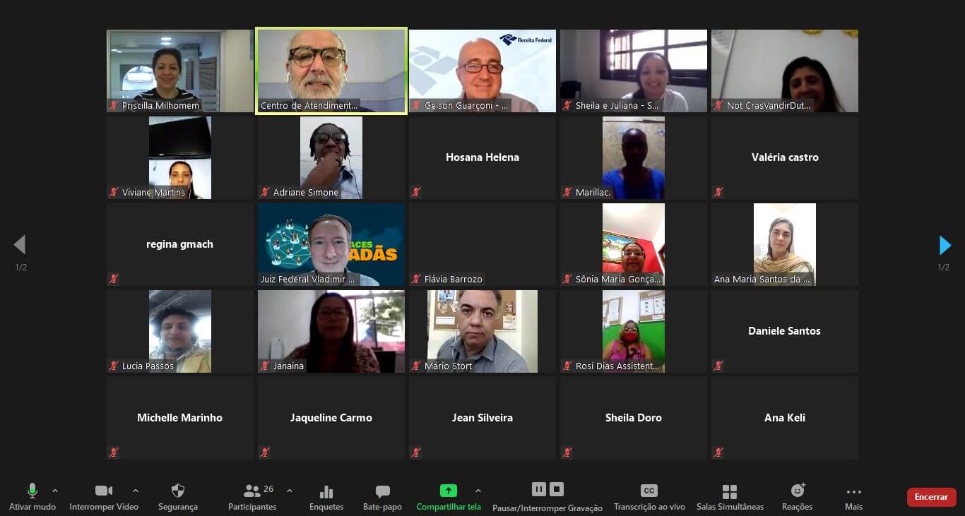 Foto dos participantes da palestra