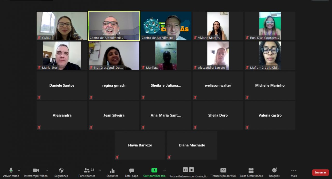 Foto dos participantes da palestra