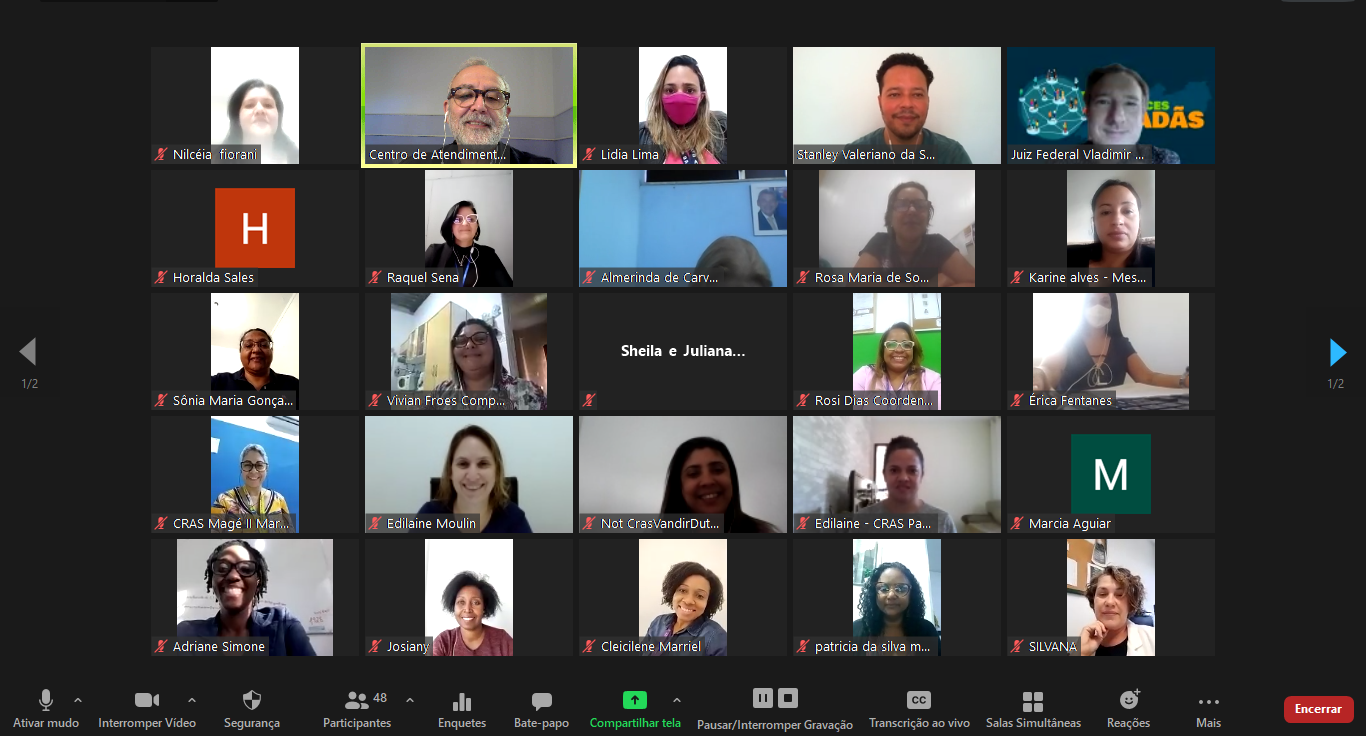 Foto dos participantes da palestra