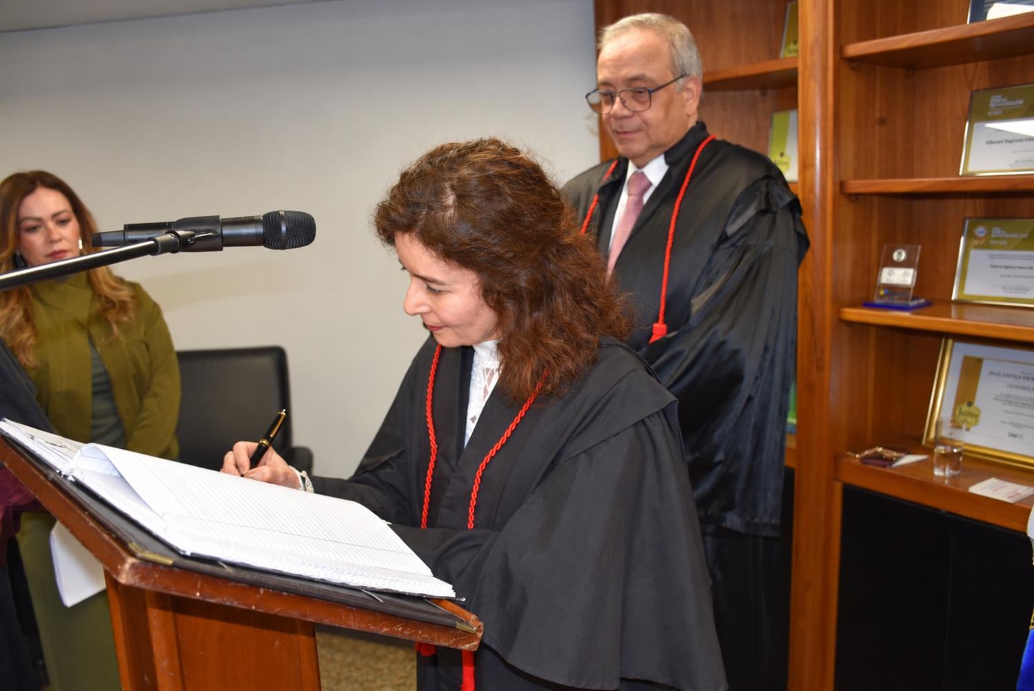 Desembargadora Federal Geraldine Castro