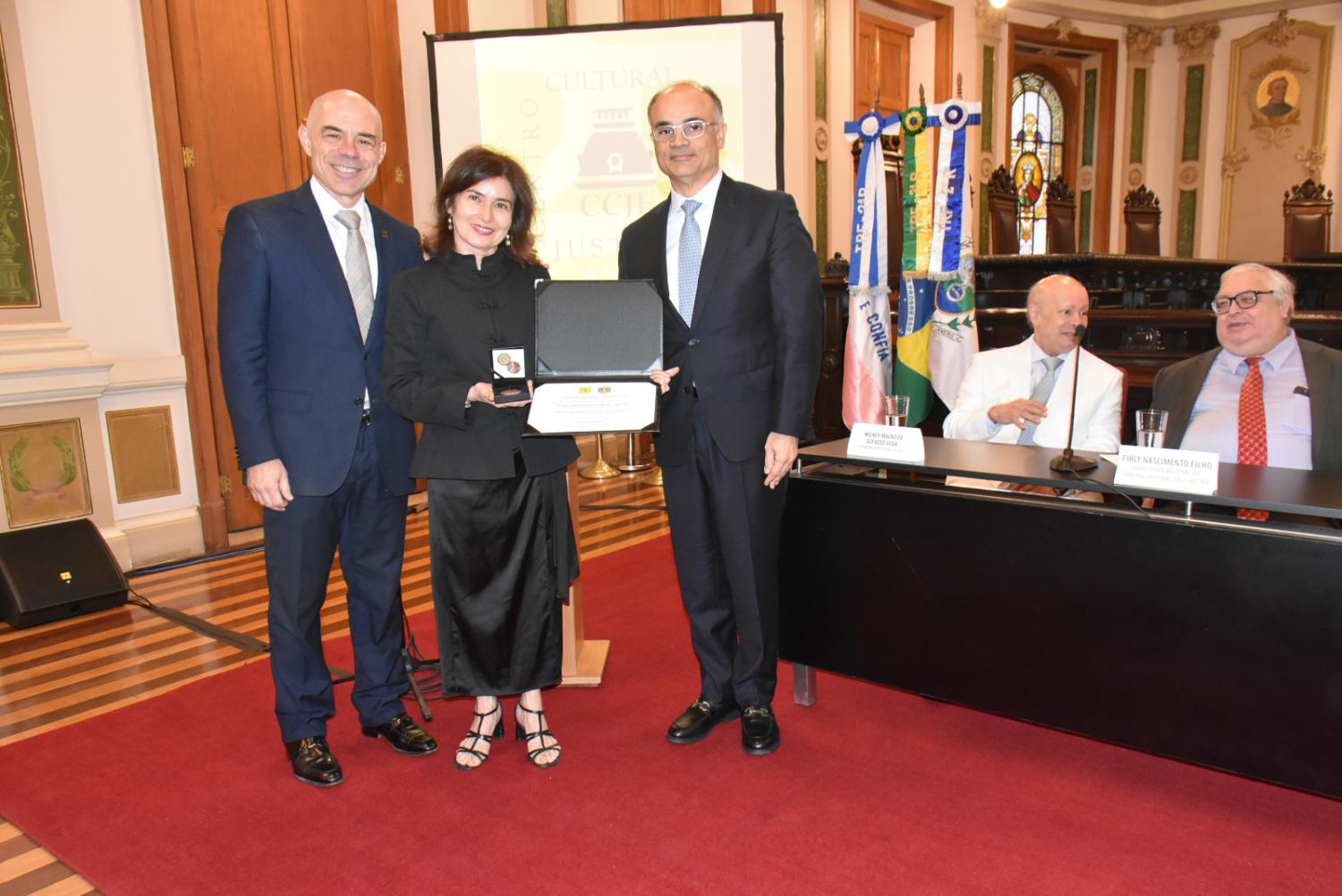Desembargadora Federal Geraldine Castro
