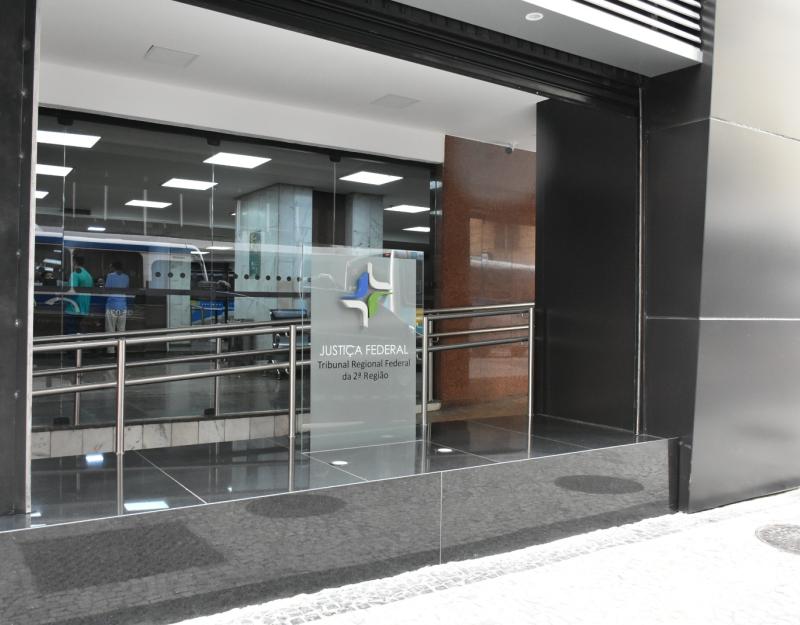 Fachada do TRF2 atual