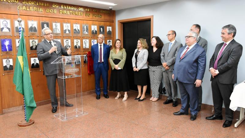 Presidente do TRF2 discursa