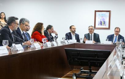 Foto da reunião  no CDESS