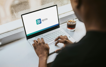 imagem de tela de laptop com a logo da ApoIA