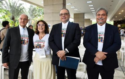 Desembargadores no local de atendimento ao público