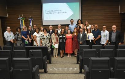 Evento reuniu alunos que concluíram os cursos de Formação de Conciliadores e de Mediadores Judiciais